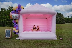 370040461 228491950242297 8818321146240453968 n 1710683198 10' Luxury Pink Bounce House